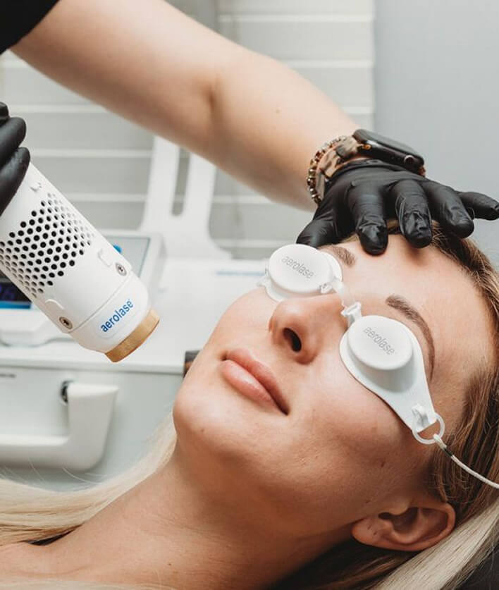 Luminaire Medical Treatment image 2